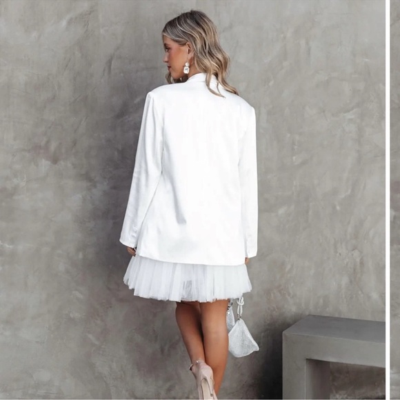 Vici Jonelle Pocketed Satin Blazer NWT Sz XL - Picture 8 of 16